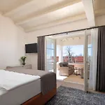 Villa Grace By Ilc *