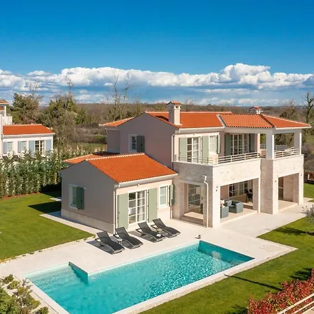 Villa Grace By Ilc *