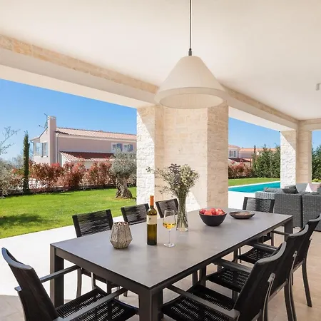 Villa Grace By Ilc *
