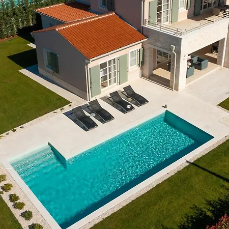 Villa Grace By Ilc *
