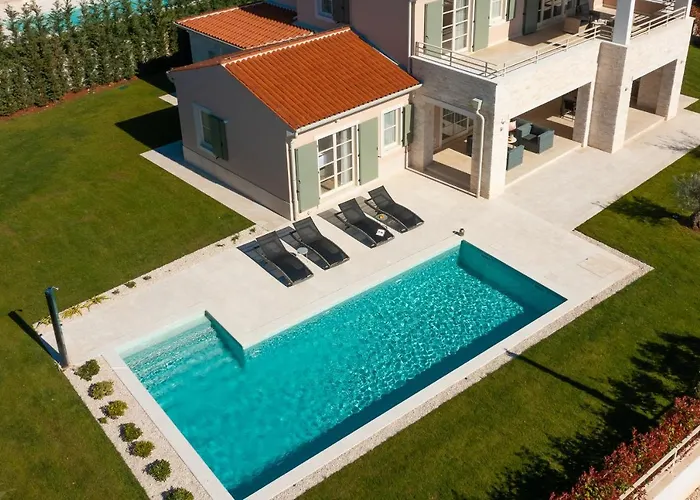 Villa Grace By Ilc *